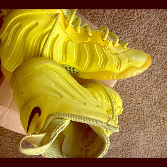 neon green foamposites